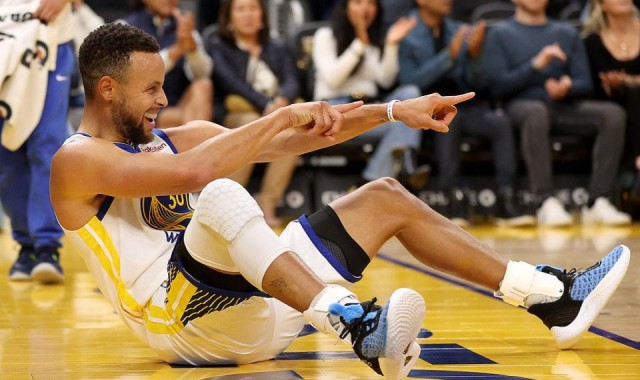 乐鱼官网-NBA本赛季球员年薪榜发布！库里第一 4.12亿元！詹姆斯跌出前十